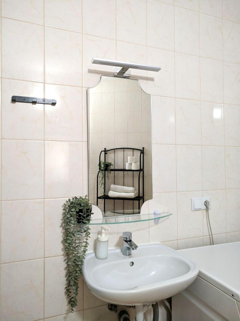 Best Apartment In The Center Mukacheve Ngoại thất bức ảnh