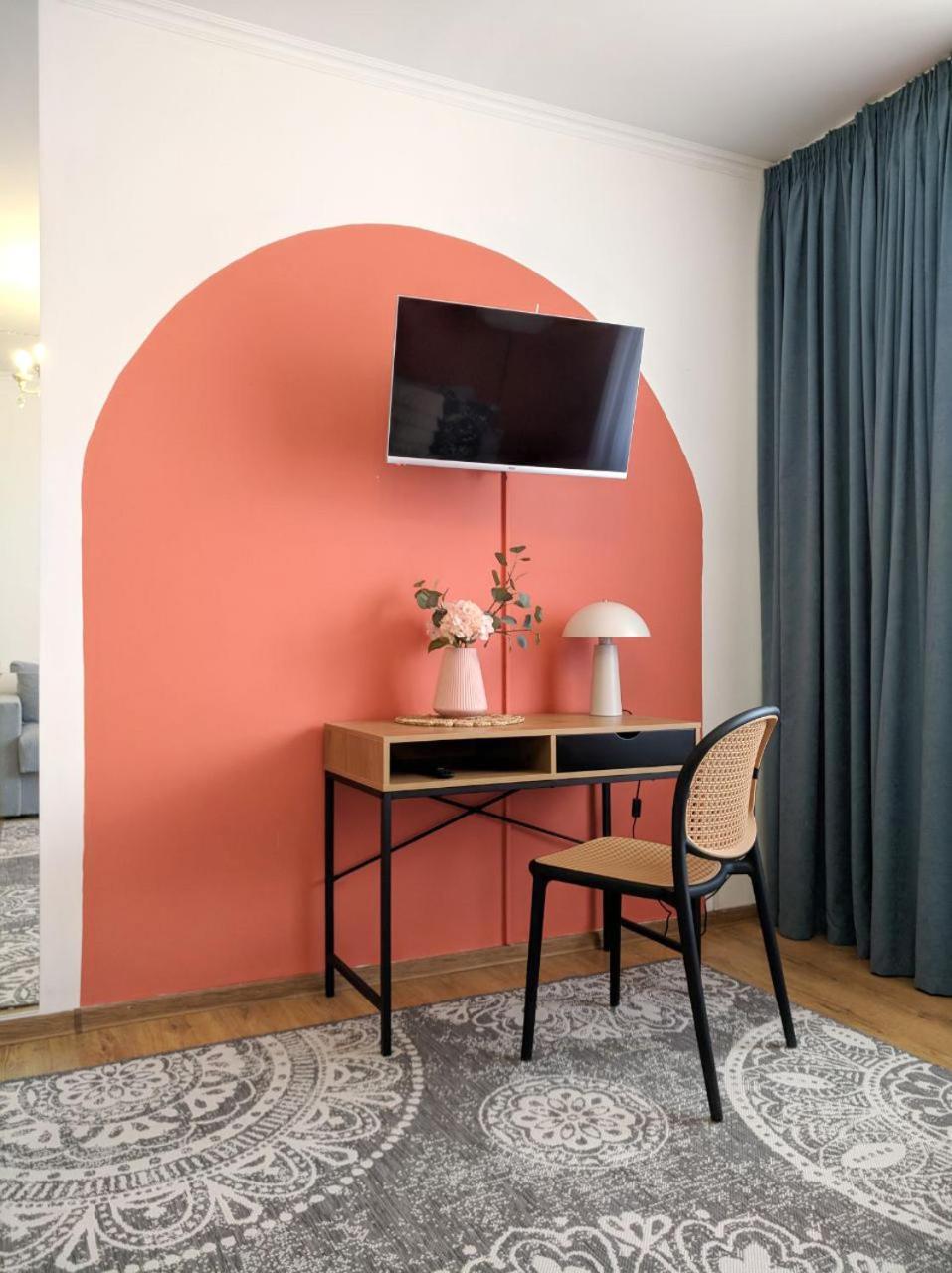 Best Apartment In The Center Mukacheve Ngoại thất bức ảnh